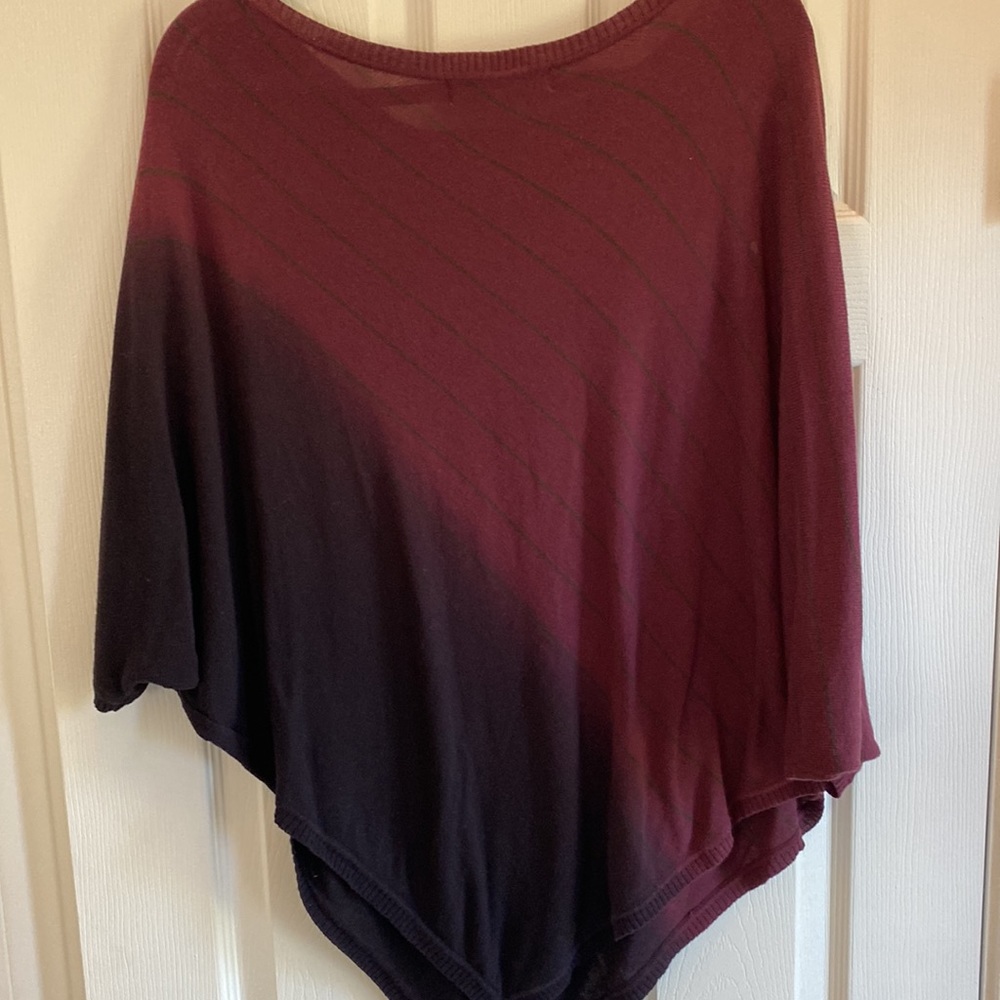 Democracy Knit Ombre Stripe Poncho Style Sweater. Burgundy and Black. Size XL - Picture 5 of 6